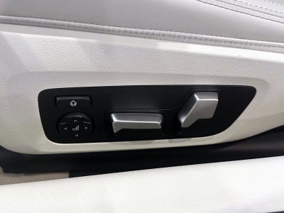 2026 BMW 8 Series 840i