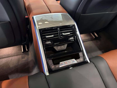 2026 BMW 8 Series 840i