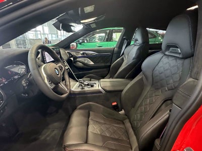 2026 BMW 8 Series M850i