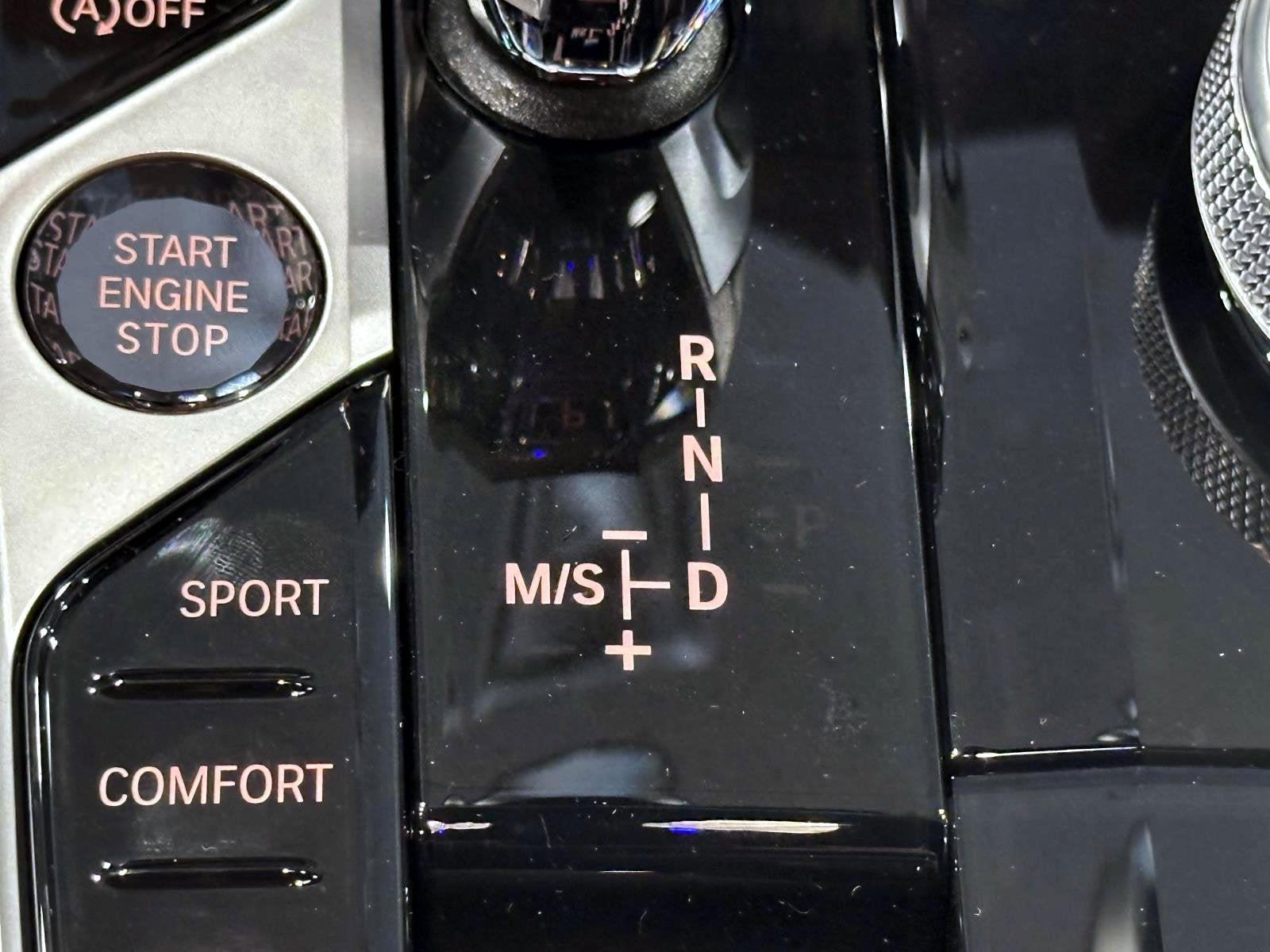 2026 BMW 8 Series M850i