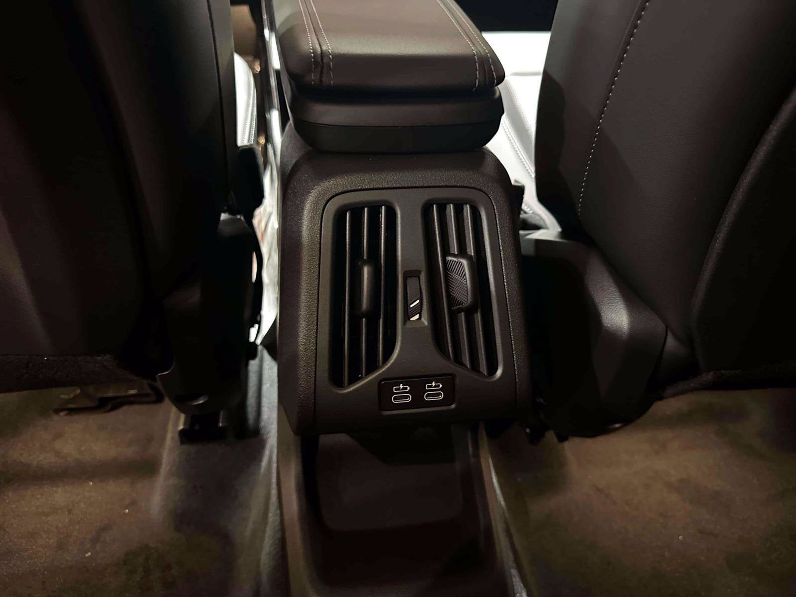 2027 BMW X1 xDrive28i