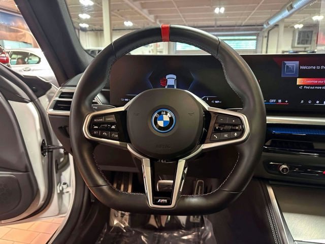2025 BMW i4 M50