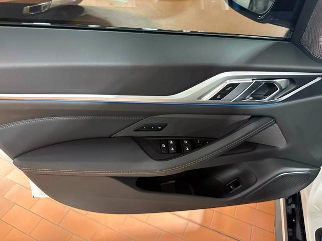 2025 BMW i4 M50