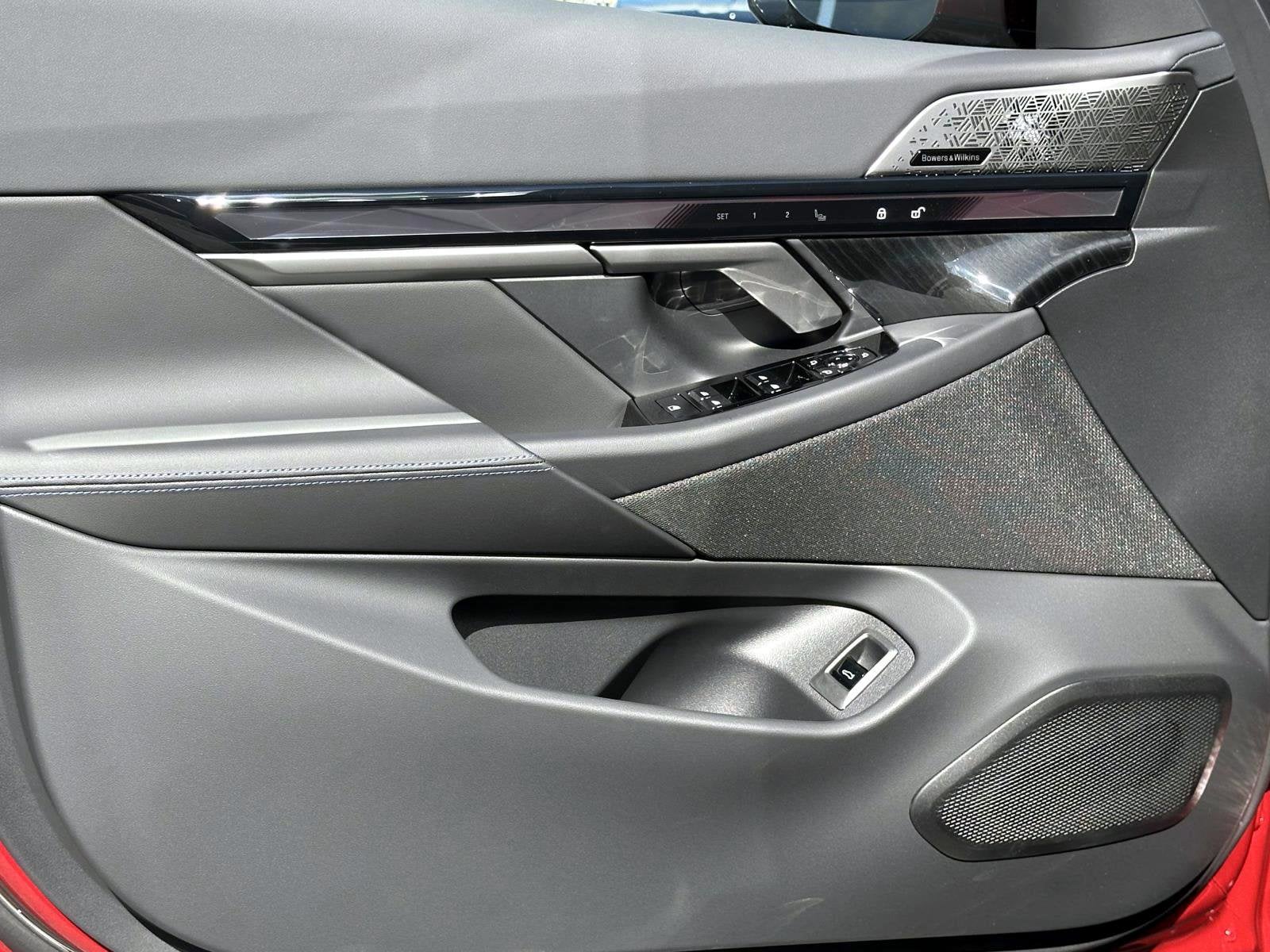 2026 BMW i5 xDrive40