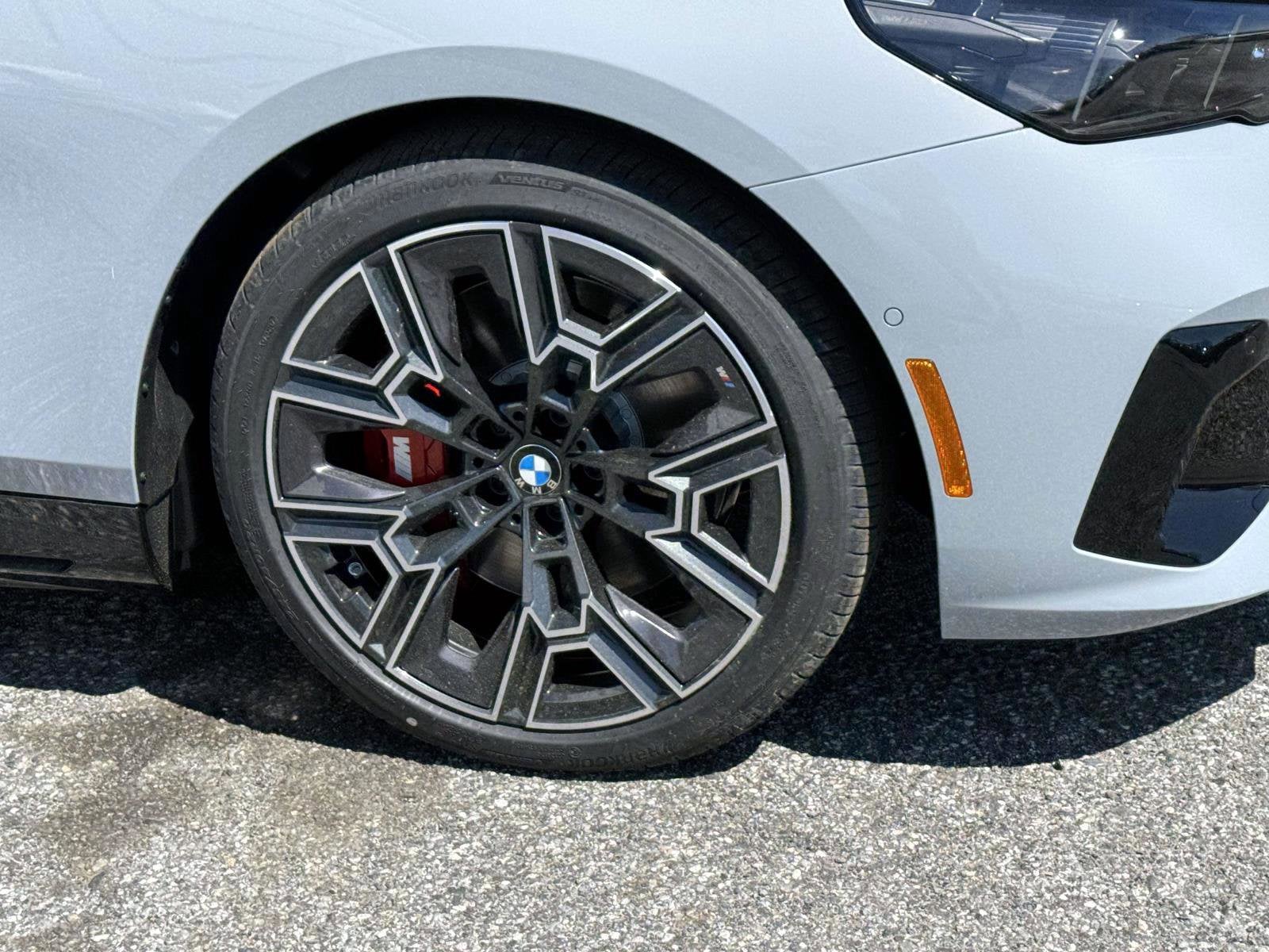 2026 BMW i5 xDrive40