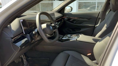 2026 BMW i5 xDrive40