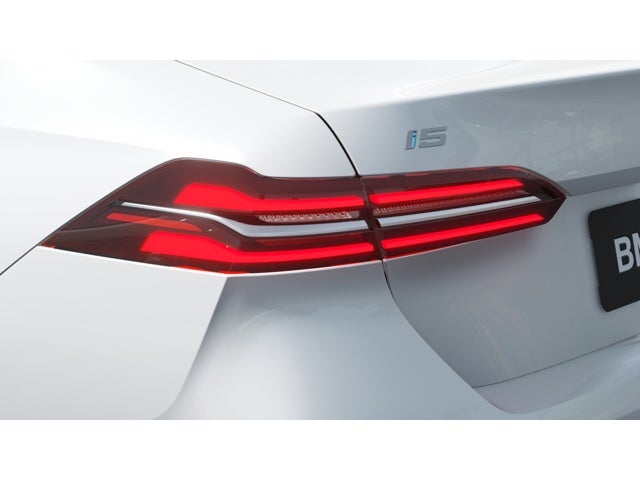 2026 BMW i5 xDrive40