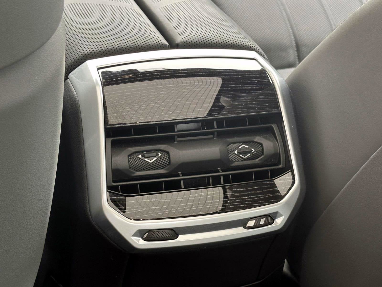 2025 BMW i7 eDrive50