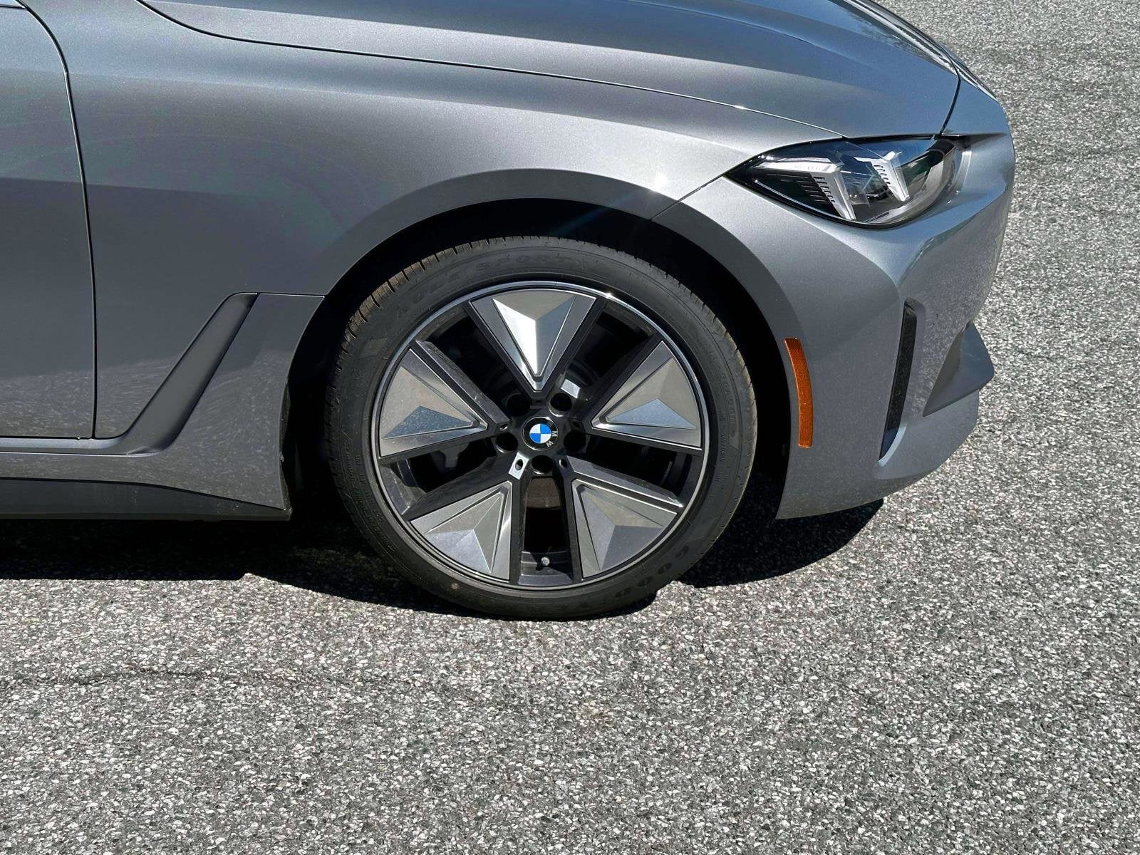 2026 BMW i4 xDrive40