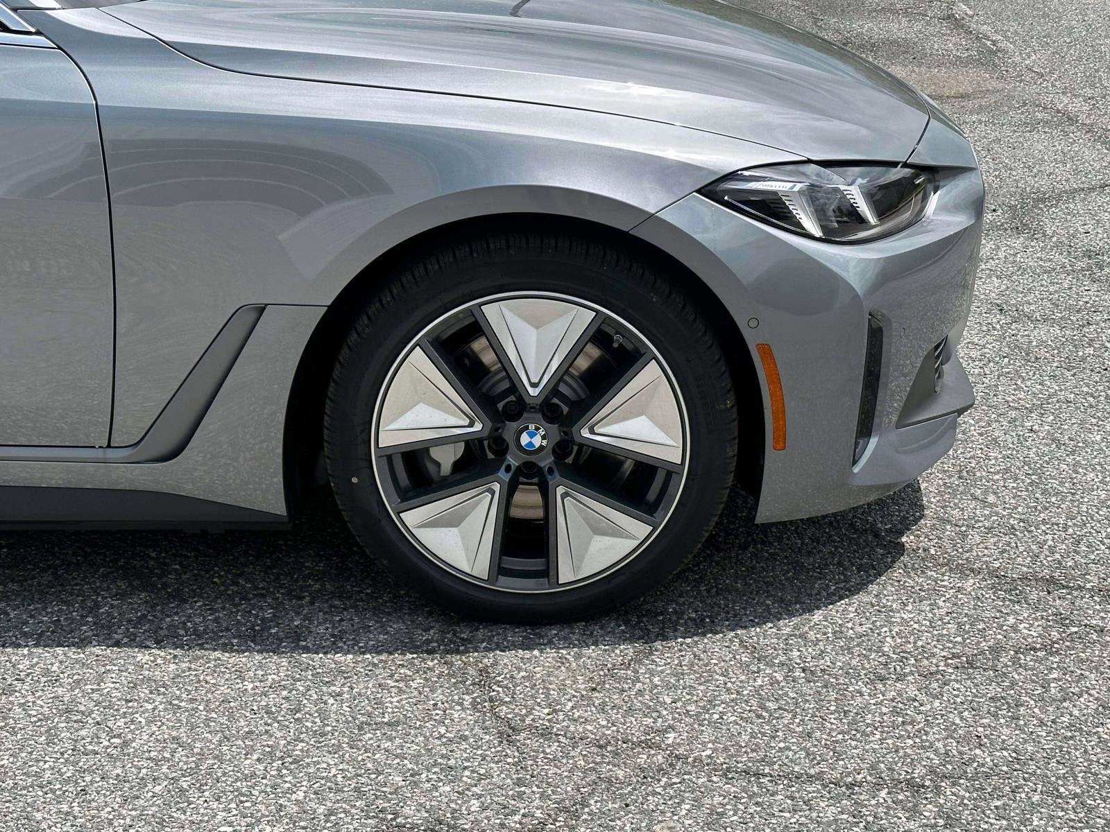 2026 BMW i4 xDrive40
