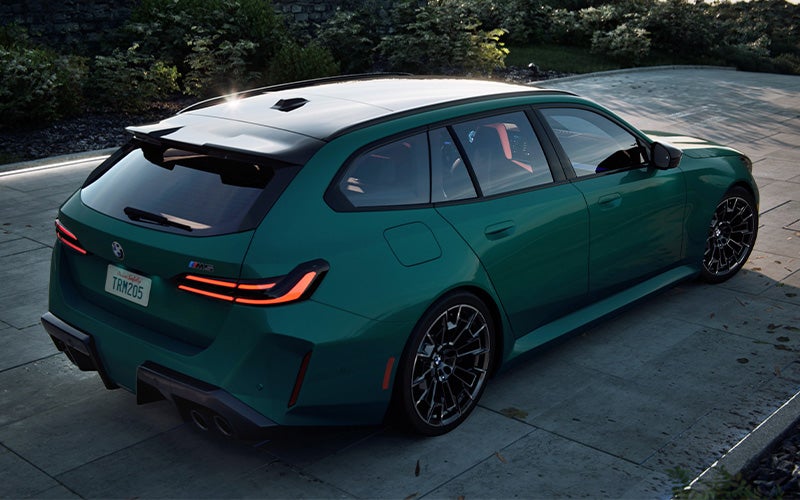 The sky lounge panoramic roof of the M5 Touring. | Flemington BMW in Flemington NJ